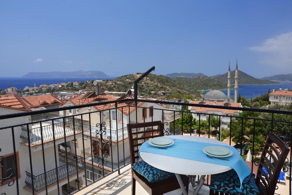 Tugce Apartments Каш Екстериор снимка